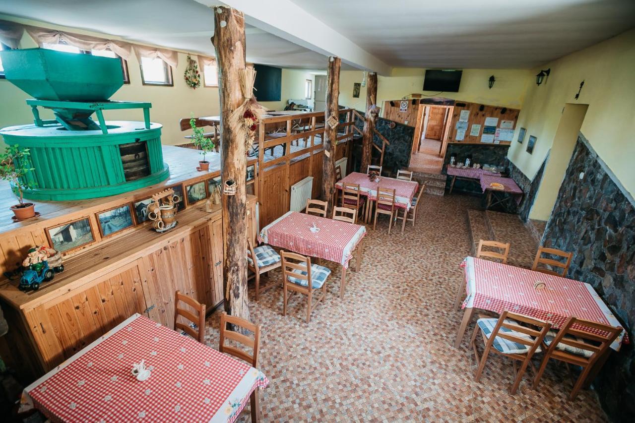 Moara De Piatra Otel Carta  Dış mekan fotoğraf