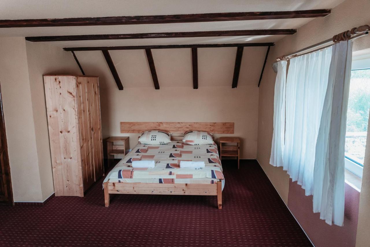 Moara De Piatra Otel Carta  Dış mekan fotoğraf