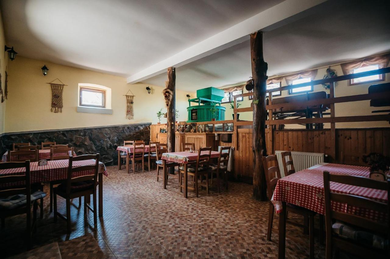 Moara De Piatra Otel Carta  Dış mekan fotoğraf